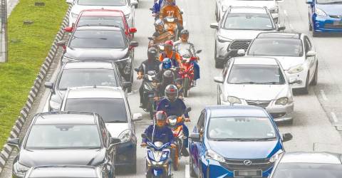 Govt Urged to Enforce Stricter Motorcycle Safety Rules