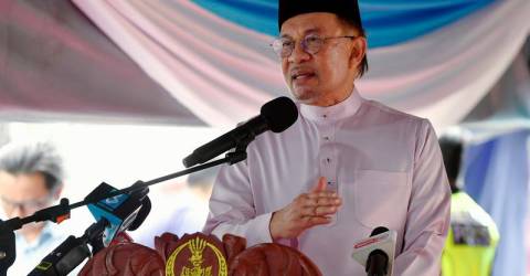 PM Anwar criticises those questioning govt’s efforts to help rebuild Gaza