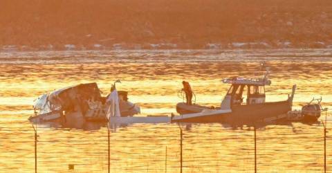 No survivors from plane, helicopter collision in Washington