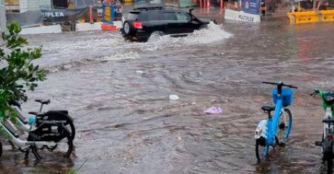 Heavy rains, flash floods batter parts of Australia