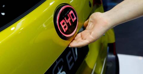 Chinese auto giant BYD to integrate DeepSeek