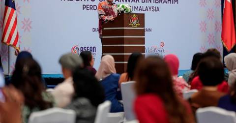 Diaspora must help preserve nation’s global reputation – Anwar