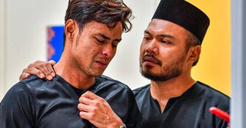 Zaquan Adha & Ayu Raudhah’s infant son passes away