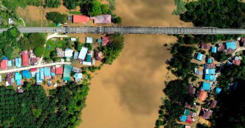 Flood situation in Sabah, Sarawak slightly worsens this morning