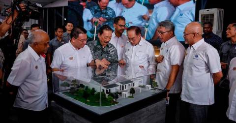 RM75m housing project for estate workers launched