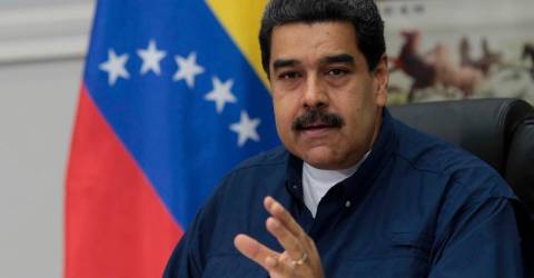 Venezuela sends planes to fetch irregular migrants in US