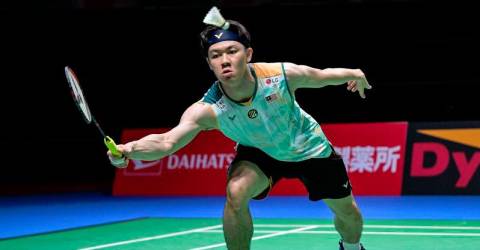 Zii Jia sets up quarter-final clash with Nhat Nguyen