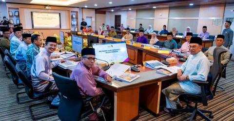 Anwar urges focus on key projects in N. Sembilan