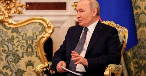 Putin, Trump to discuss Ukraine Tuesday